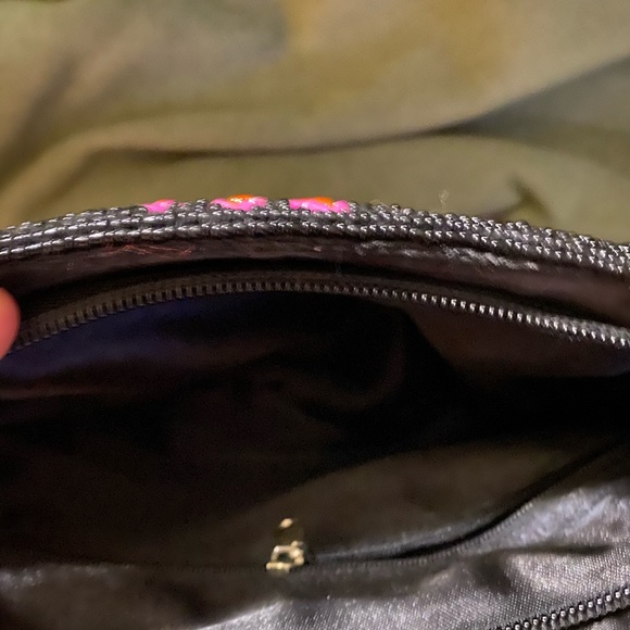 Handbag - Picture 2 of 3